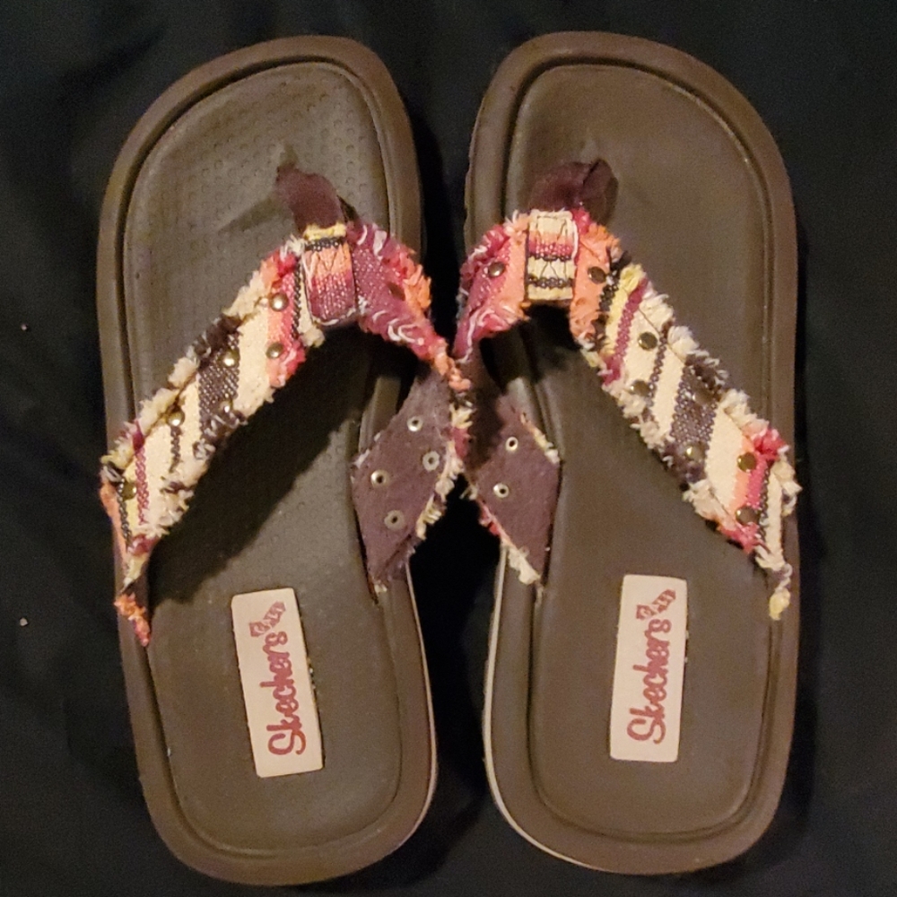 Skechers flip flops